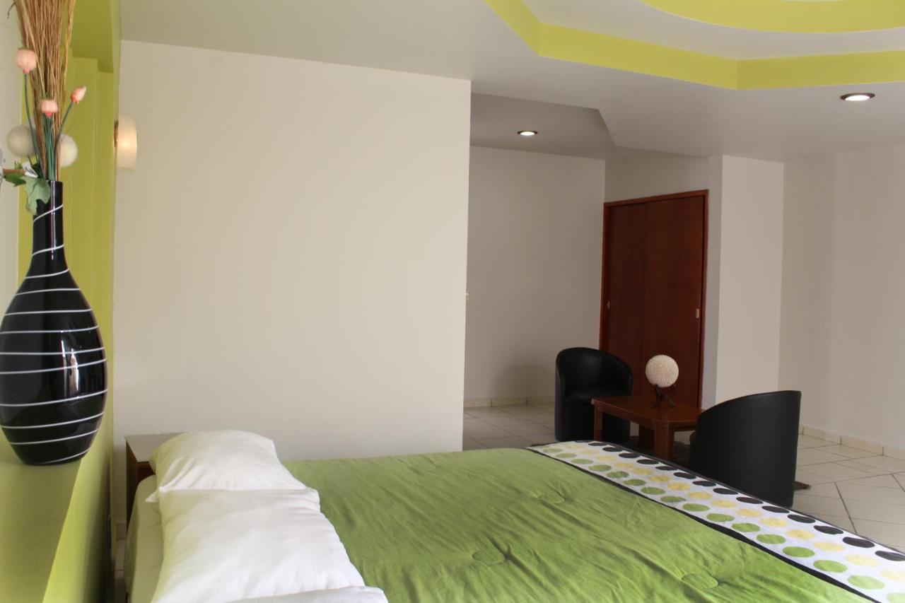 Hotel Real De Cortes Los Reyes  Екстериор снимка