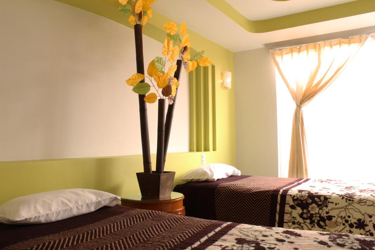 Hotel Real De Cortes Los Reyes  Екстериор снимка