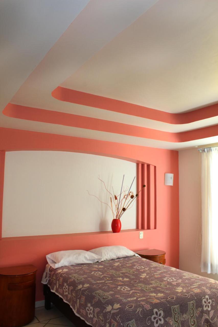 Hotel Real De Cortes Los Reyes  Екстериор снимка